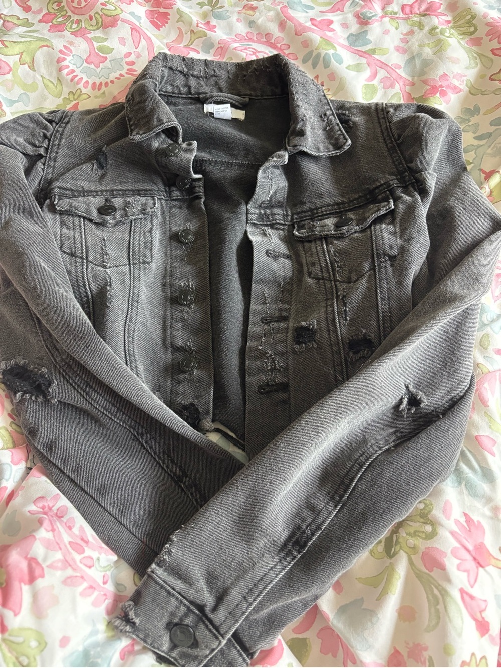 Forever 21 Distressed Gray Cropped Denim Jacket